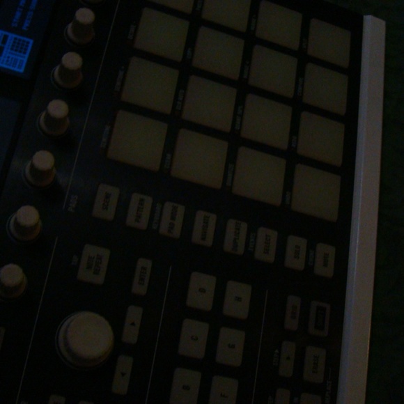Excellent Condition Native Instruments Maschine MK2 - Picture 9 of 12